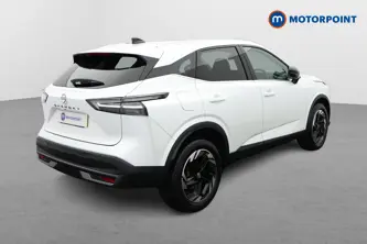 Nissan Qashqai N-Connecta Manual Petrol SUV - Stock Number (1683568) - Drivers side rear corner