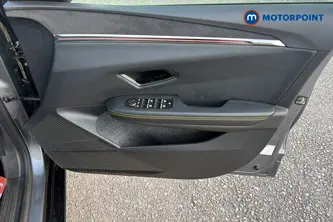 Renault Megane E-Tech Iconic Automatic Electric Hatchback - Stock Number (1686549) - 18th supplementary image