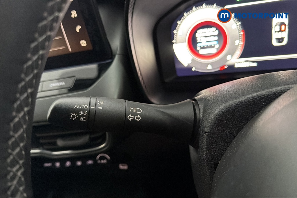 Nissan Juke N-Connecta Manual Petrol SUV - Stock Number (1687197) - 5th supplementary image