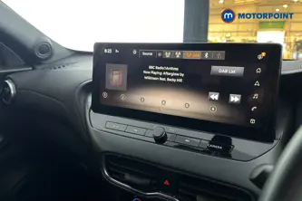 Nissan Juke N-Connecta Manual Petrol SUV - Stock Number (1687197) - 8th supplementary image