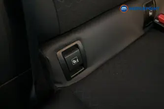 Nissan Juke N-Connecta Manual Petrol SUV - Stock Number (1687197) - 27th supplementary image
