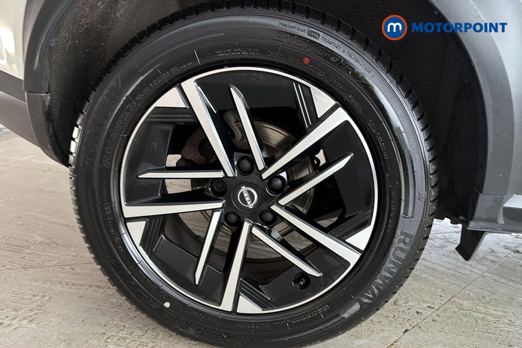 Nissan Juke N-Connecta Manual Petrol SUV - Stock Number (1687197) - 46th supplementary image