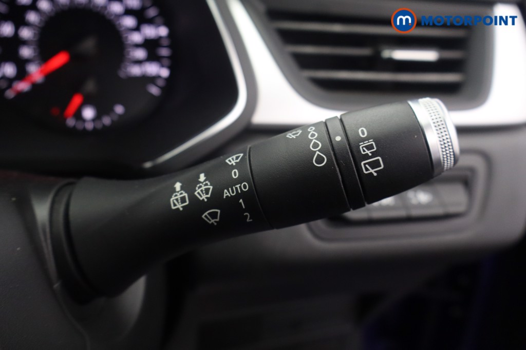 Renault Captur Iconic Manual Petrol SUV - Stock Number (1687315) - 7th supplementary image