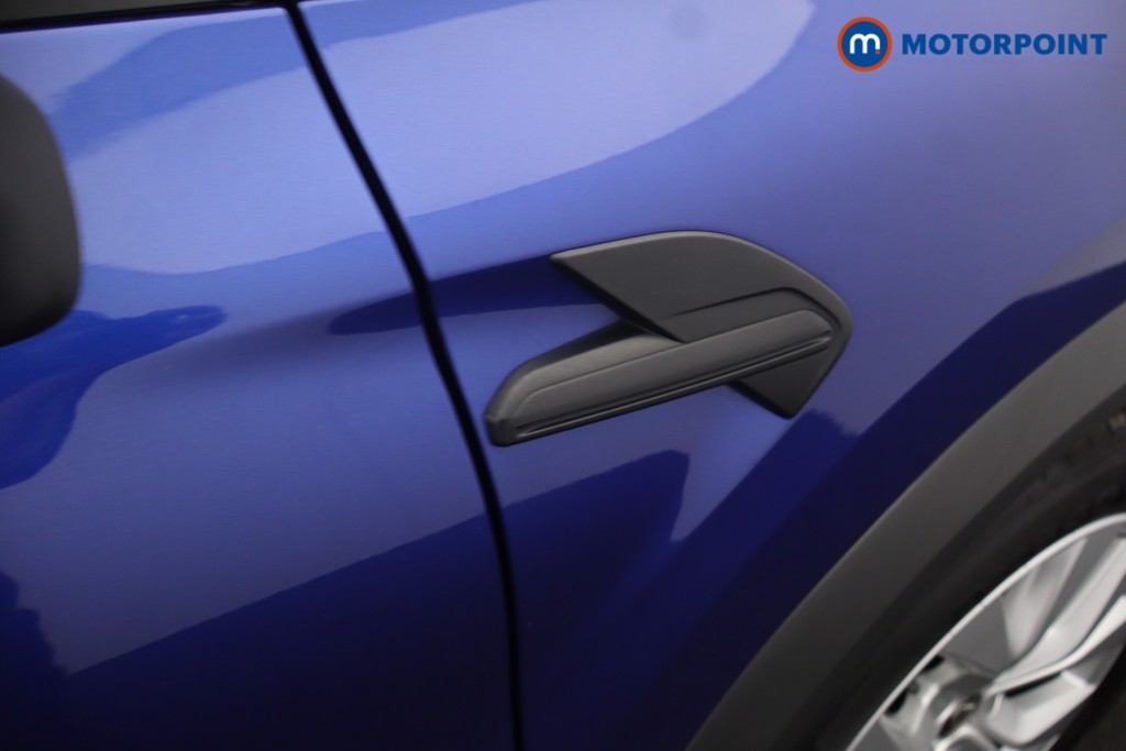 Renault Captur Iconic Manual Petrol SUV - Stock Number (1687315) - 32nd supplementary image