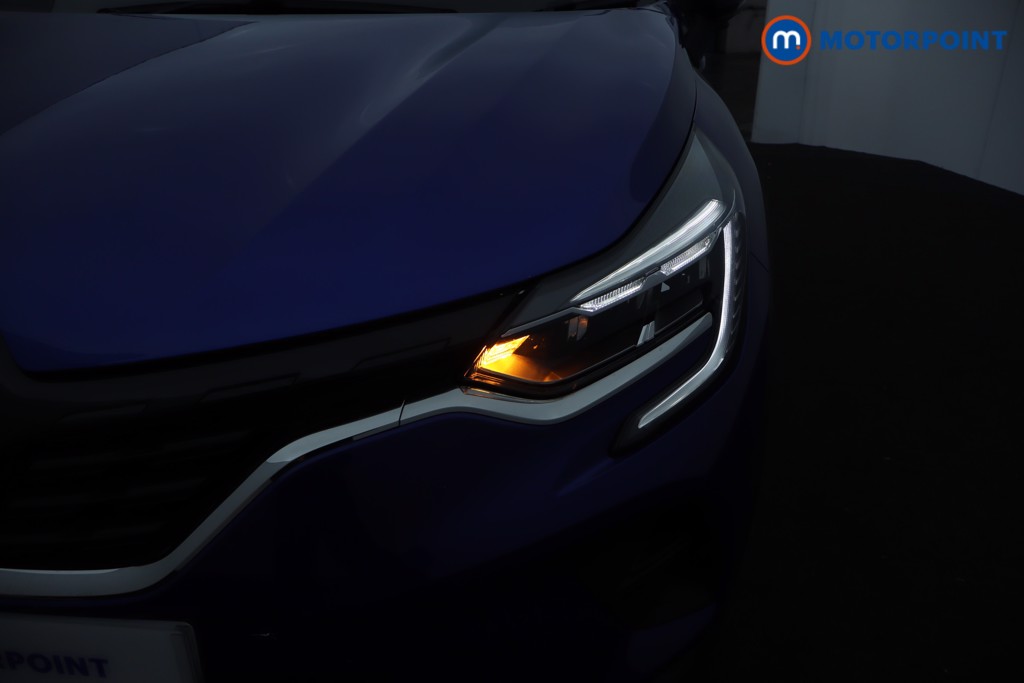 Renault Captur Iconic Manual Petrol SUV - Stock Number (1687315) - 35th supplementary image