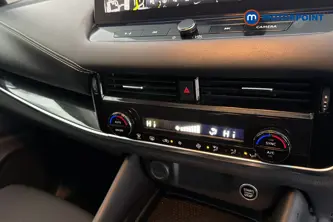 Nissan Qashqai N-Connecta Manual Petrol SUV - Stock Number (1689093) - 12th supplementary image