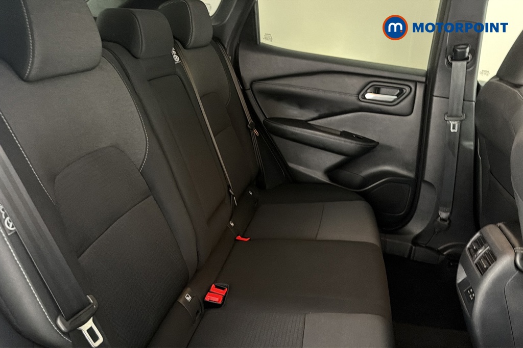 Nissan Qashqai N-Connecta Manual Petrol SUV - Stock Number (1689093) - 25th supplementary image