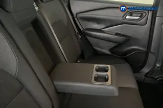 Nissan Qashqai N-Connecta Manual Petrol SUV - Stock Number (1689093) - 26th supplementary image