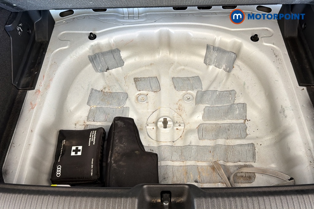 Audi Q2 S Line Automatic Petrol SUV - Stock Number (1689608) - 33rd supplementary image