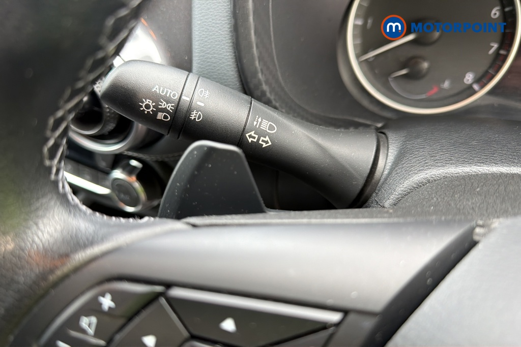 Nissan Juke Tekna Automatic Petrol SUV - Stock Number (1689808) - 5th supplementary image