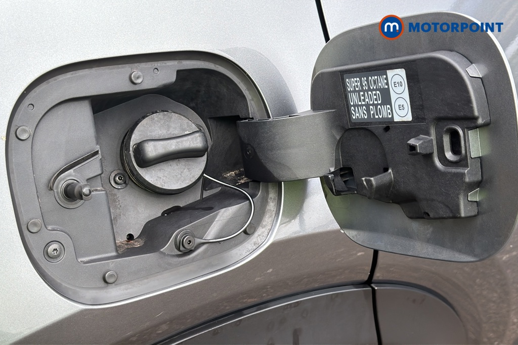 Nissan Juke Tekna Automatic Petrol SUV - Stock Number (1689808) - 41st supplementary image