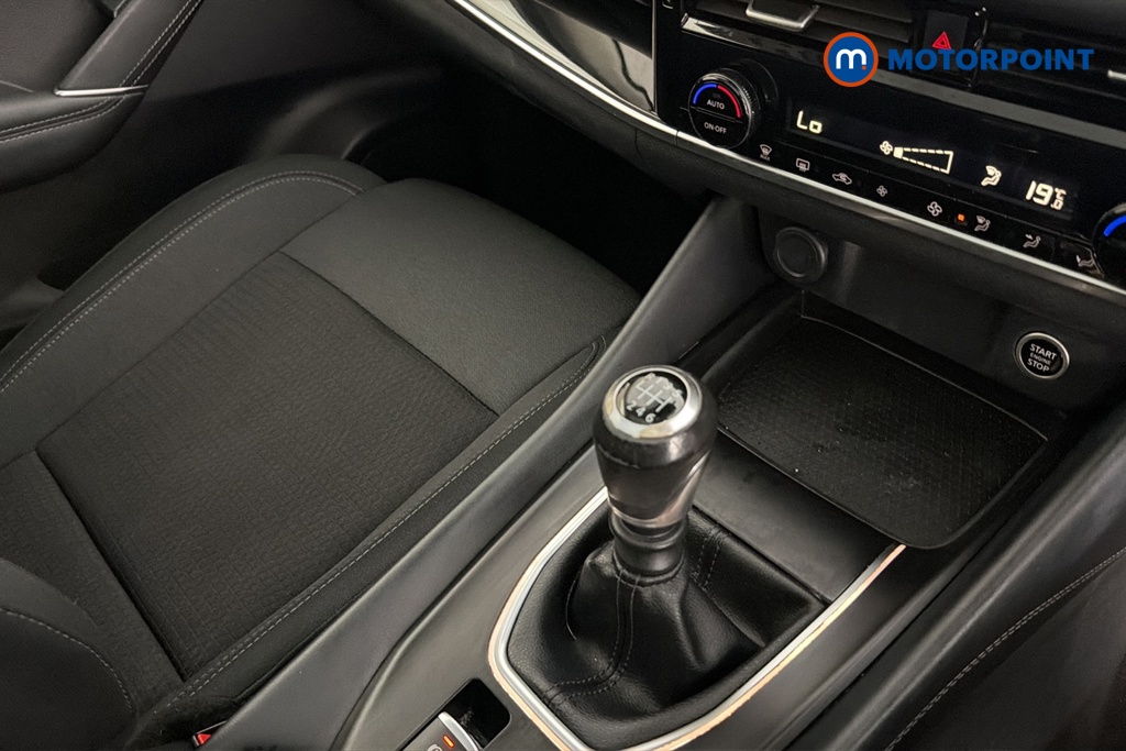 Nissan Qashqai N-Connecta Manual Petrol SUV - Stock Number (1690199) - 15th supplementary image