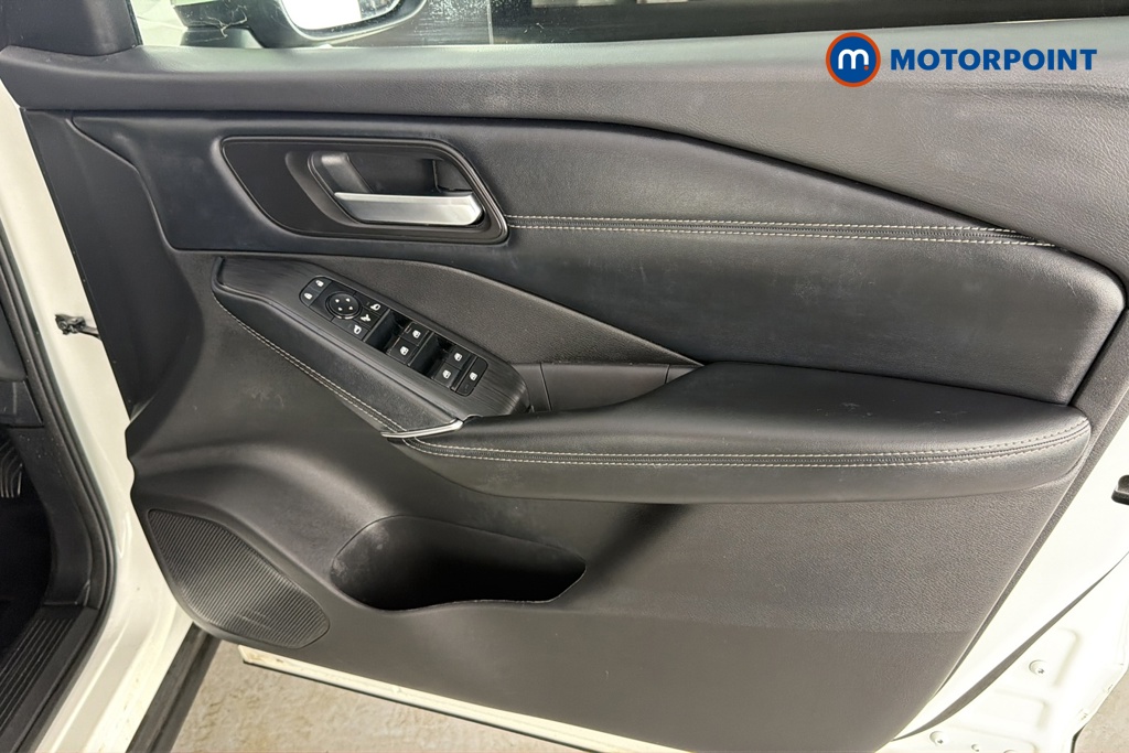 Nissan Qashqai N-Connecta Manual Petrol SUV - Stock Number (1690199) - 18th supplementary image