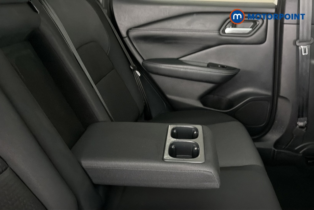 Nissan Qashqai N-Connecta Manual Petrol SUV - Stock Number (1690199) - 26th supplementary image