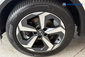 Nissan Qashqai N-Connecta Manual Petrol SUV - Stock Number (1690199) - 44th supplementary image