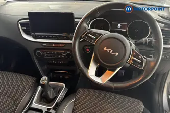 KIA Xceed 3 Manual Petrol Hatchback - Stock Number (1690748) - 1st supplementary image