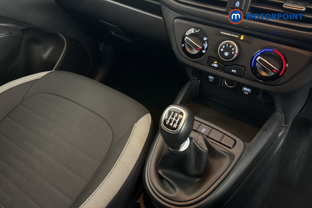 Hyundai I10 Advance Manual Petrol Hatchback - Stock Number (1691199) - 15th supplementary image