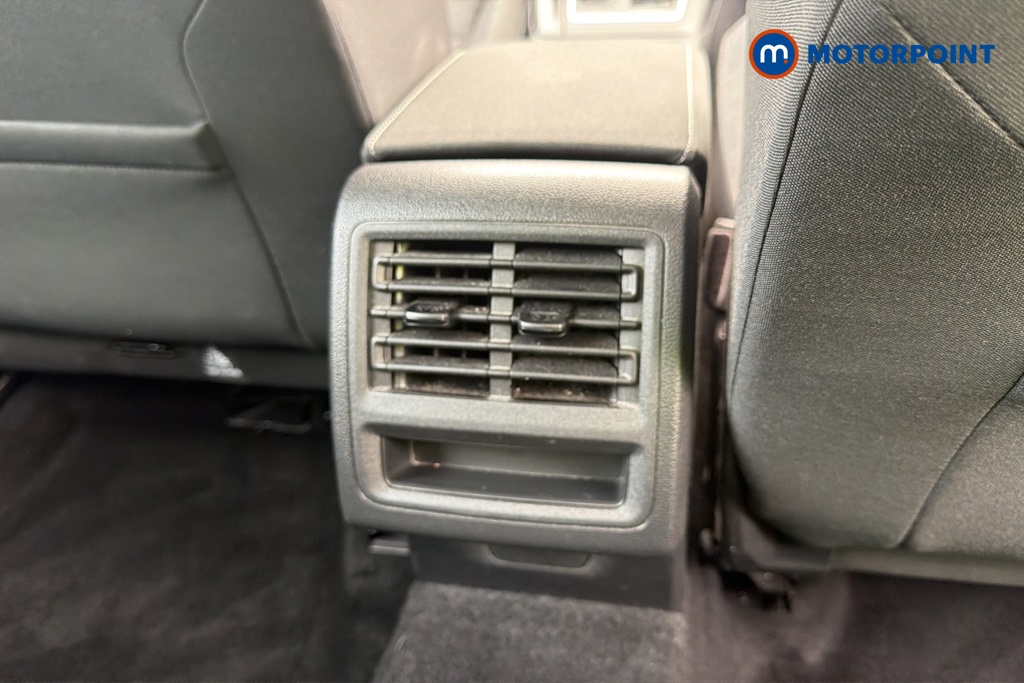 Volkswagen Golf Life Automatic Petrol Hatchback - Stock Number (1691448) - 28th supplementary image