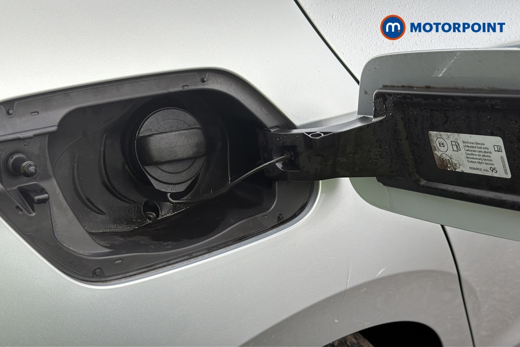 Volkswagen Golf Life Automatic Petrol Hatchback - Stock Number (1691448) - 41st supplementary image