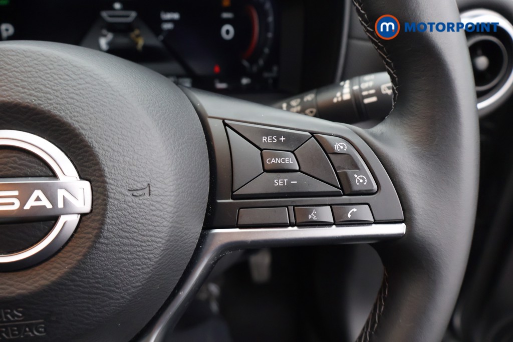 Nissan Juke N-Connecta Automatic Petrol-Electric Hybrid SUV - Stock Number (1691489) - 3rd supplementary image