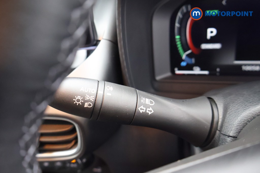 Nissan Juke N-Connecta Automatic Petrol-Electric Hybrid SUV - Stock Number (1691489) - 5th supplementary image