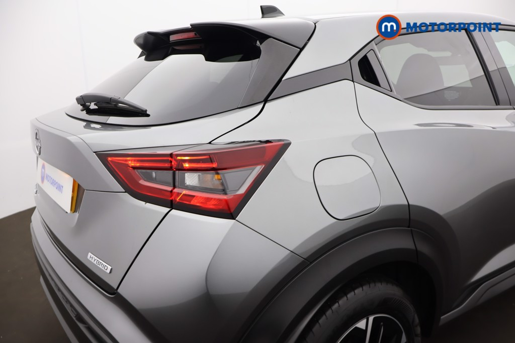 Nissan Juke N-Connecta Automatic Petrol-Electric Hybrid SUV - Stock Number (1691489) - 23rd supplementary image