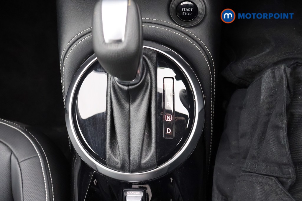 Nissan Juke Tekna Automatic Petrol-Electric Hybrid SUV - Stock Number (1691493) - 9th supplementary image