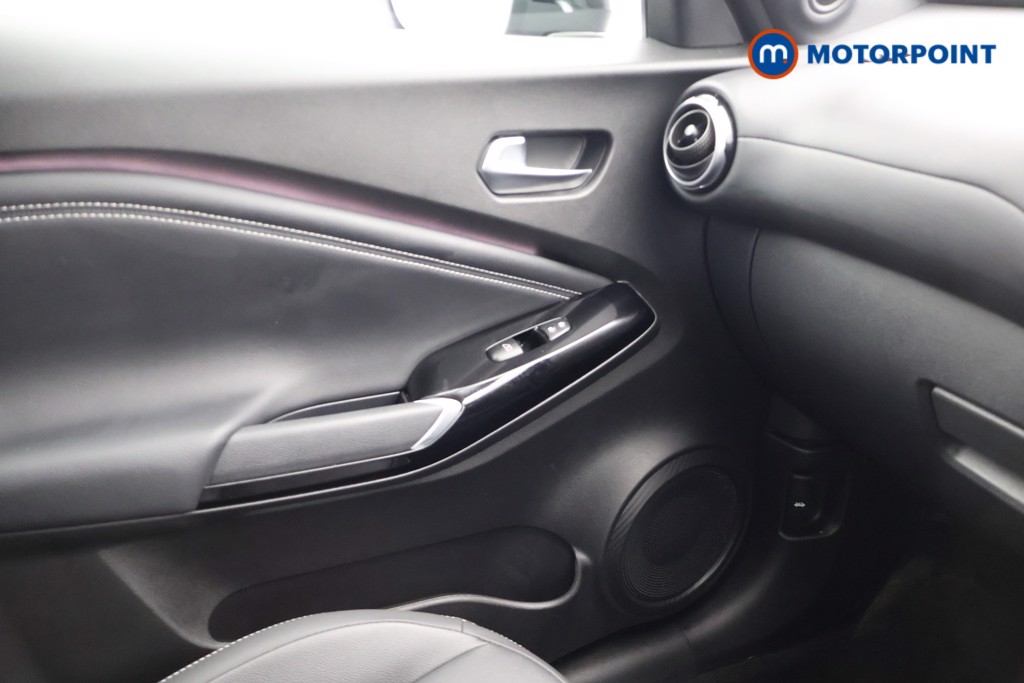 Nissan Juke Tekna Automatic Petrol-Electric Hybrid SUV - Stock Number (1691493) - 11th supplementary image