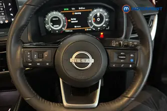 Nissan Qashqai N-Connecta Manual Petrol SUV - Stock Number (1691976) - 2nd supplementary image