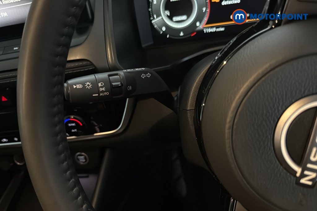 Nissan Qashqai N-Connecta Manual Petrol SUV - Stock Number (1691976) - 5th supplementary image