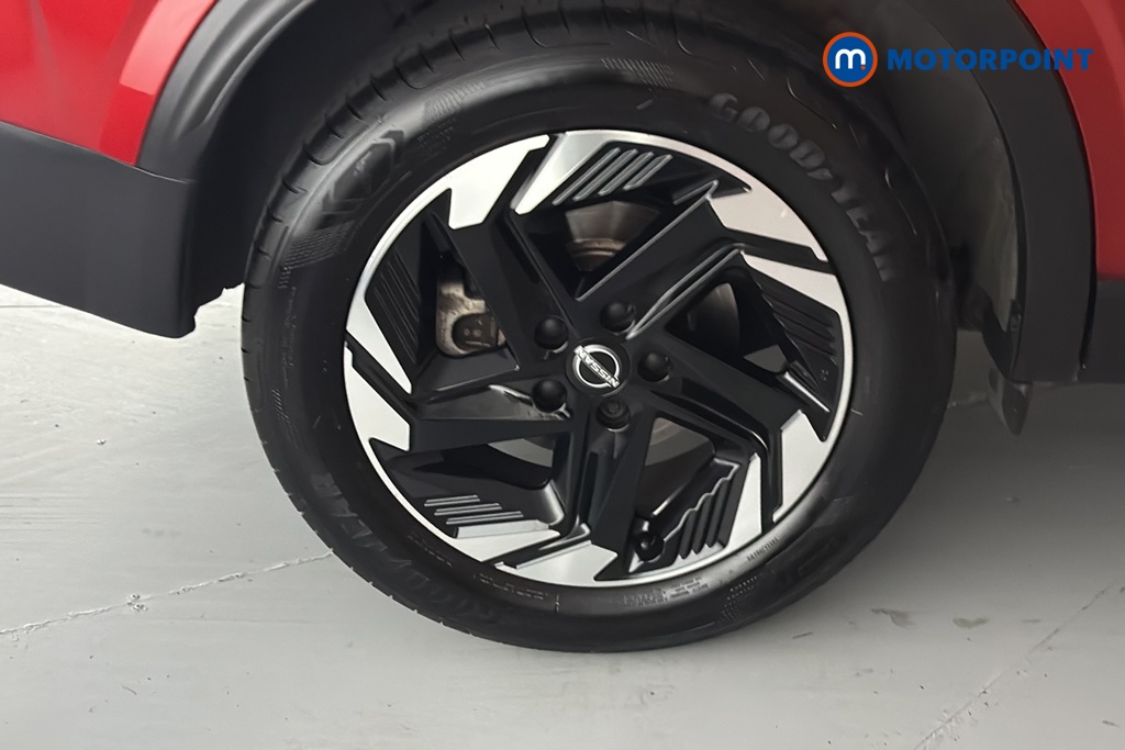 Nissan Qashqai N-Connecta Manual Petrol SUV - Stock Number (1691976) - 46th supplementary image