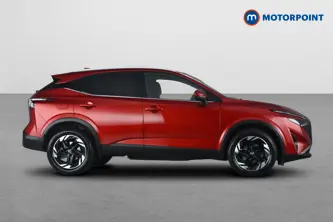 Nissan Qashqai N-Connecta Manual Petrol SUV - Stock Number (1691976) - Passenger side
