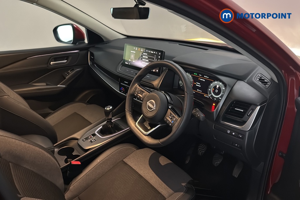 Nissan Qashqai N-Connecta Manual Petrol SUV - Stock Number (1691976) - 1st supplementary image