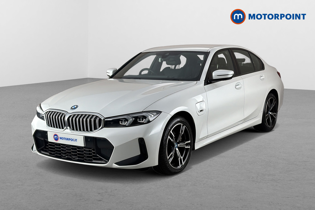 BMW 3 Series M Sport Automatic Petrol Plug-In Hybrid Saloon - Stock Number (1692158) - Passenger side front corner