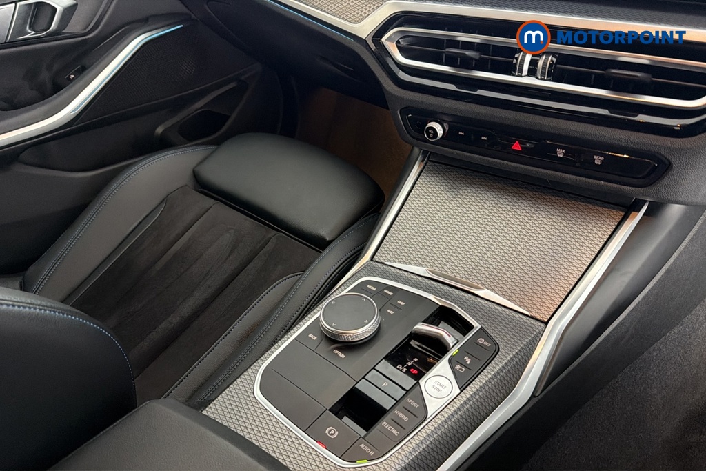 BMW 3 Series M Sport Automatic Petrol Plug-In Hybrid Saloon - Stock Number (1692158) - 15th supplementary image