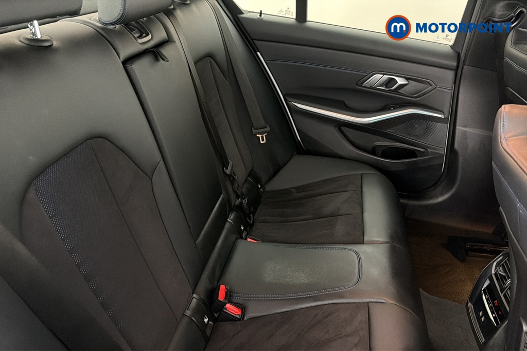 BMW 3 Series M Sport Automatic Petrol Plug-In Hybrid Saloon - Stock Number (1692158) - 25th supplementary image