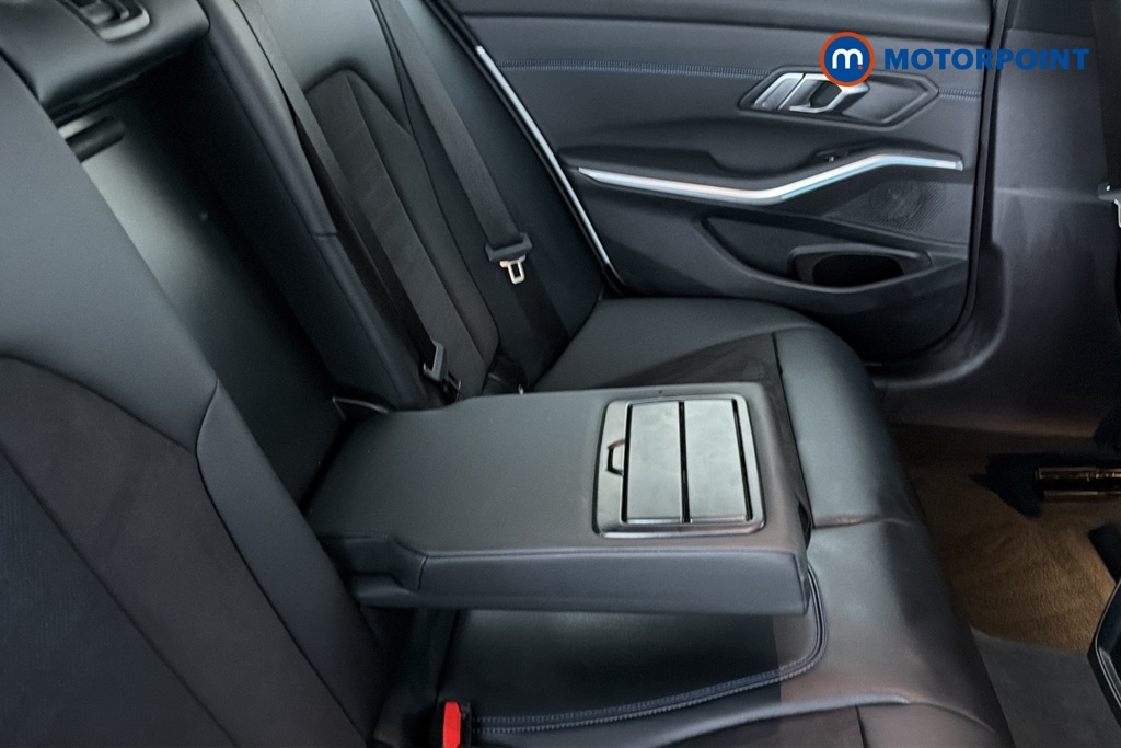 BMW 3 Series M Sport Automatic Petrol Plug-In Hybrid Saloon - Stock Number (1692158) - 26th supplementary image