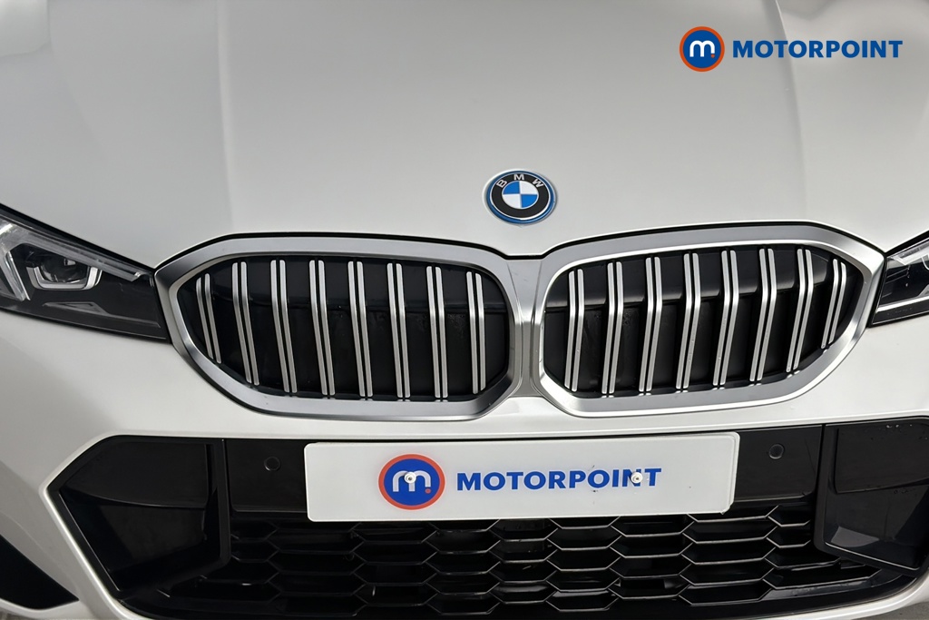 BMW 3 Series M Sport Automatic Petrol Plug-In Hybrid Saloon - Stock Number (1692158) - 43rd supplementary image