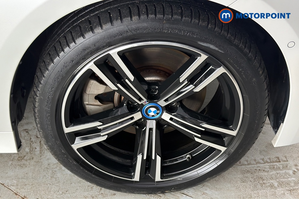 BMW 3 Series M Sport Automatic Petrol Plug-In Hybrid Saloon - Stock Number (1692158) - 47th supplementary image