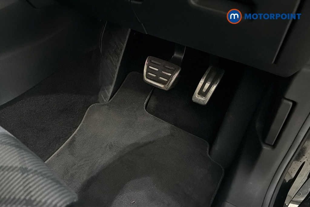 Volkswagen Tiguan R-Line Automatic Petrol Plug-In Hybrid SUV - Stock Number (1692361) - 24th supplementary image