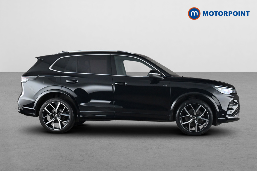 Volkswagen Tiguan R-Line Automatic Petrol Plug-In Hybrid SUV - Stock Number (1692361) - Passenger side