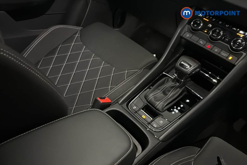 Skoda Karoq Sportline Automatic Petrol SUV - Stock Number (1692563) - 15th supplementary image