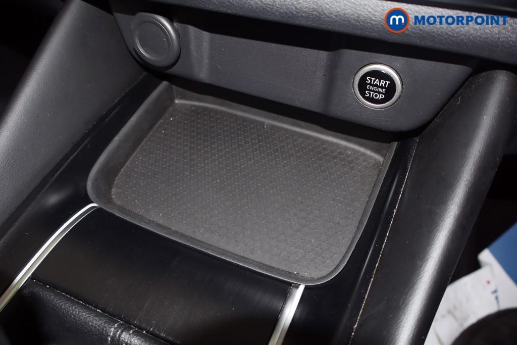 Nissan Qashqai N-Connecta Manual Petrol SUV - Stock Number (1692749) - 10th supplementary image