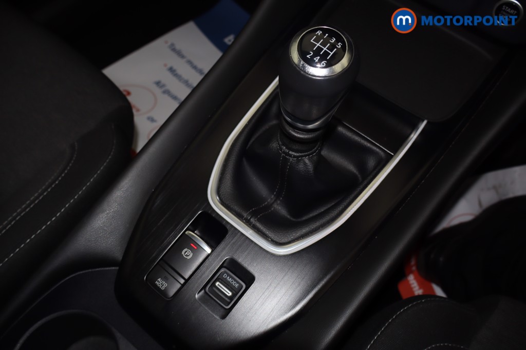 Nissan Qashqai N-Connecta Manual Petrol SUV - Stock Number (1692749) - 11th supplementary image