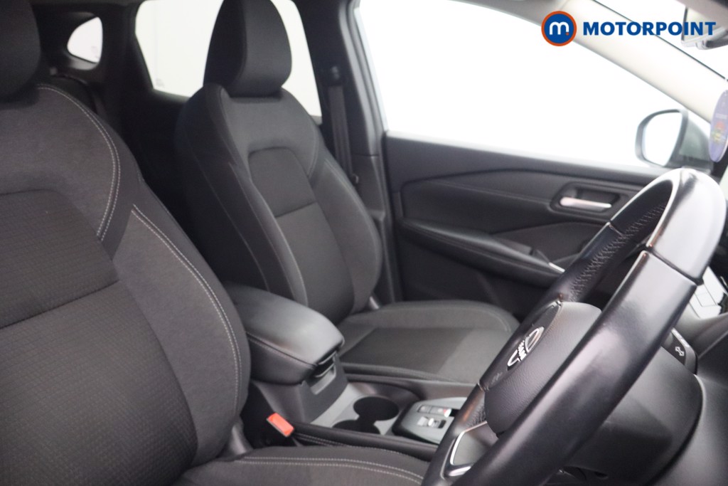 Nissan Qashqai N-Connecta Manual Petrol SUV - Stock Number (1692749) - 23rd supplementary image
