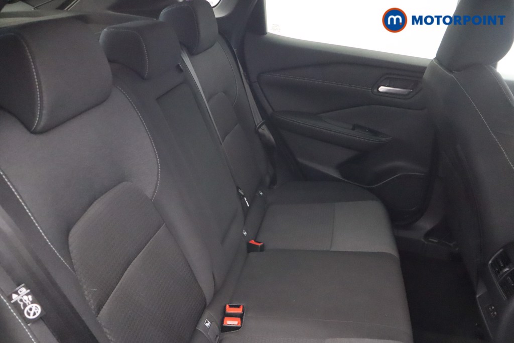 Nissan Qashqai N-Connecta Manual Petrol SUV - Stock Number (1692749) - 25th supplementary image