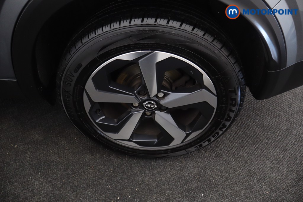 Nissan Qashqai N-Connecta Manual Petrol SUV - Stock Number (1692749) - 31st supplementary image