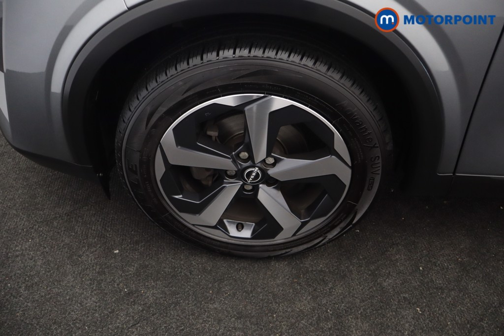 Nissan Qashqai N-Connecta Manual Petrol SUV - Stock Number (1692749) - 32nd supplementary image
