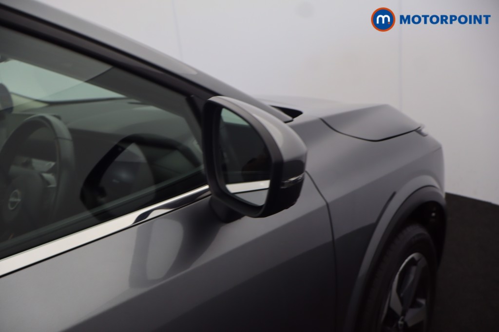 Nissan Qashqai N-Connecta Manual Petrol SUV - Stock Number (1692749) - 35th supplementary image