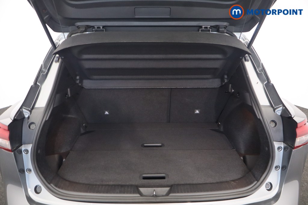 Nissan Qashqai N-Connecta Manual Petrol SUV - Stock Number (1692749) - 46th supplementary image